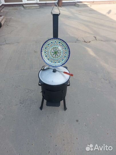 Казан чугунный 12 литров с печкой (артикул 7799)