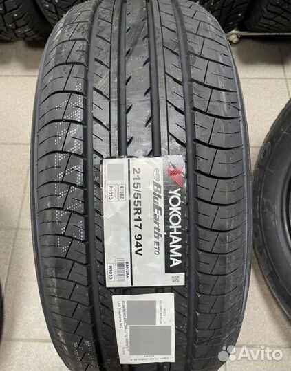 Ikon Tyres Nordman SZ2 215/55 R17 98V