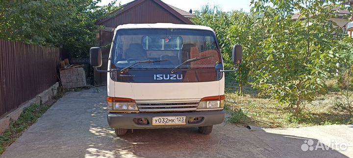Isuzu Elf, 2002