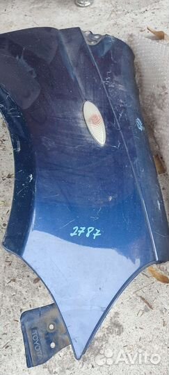 Toyota vitz крылья