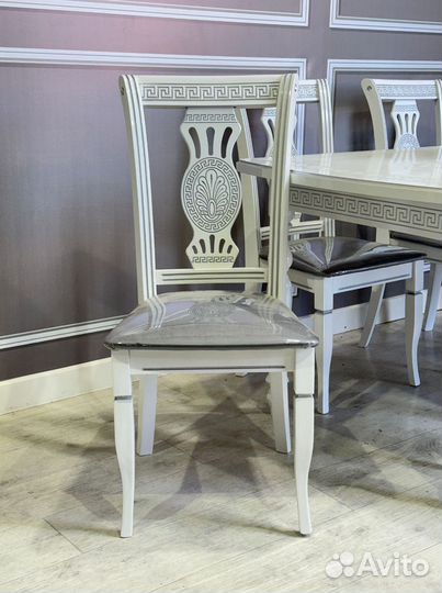 Стол и стулья от производителя. В наличии
