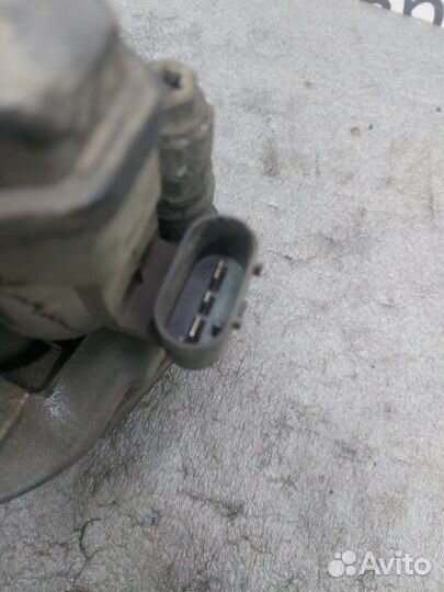 Суппорт с электроручником задний левый Land Rover