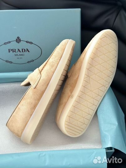 Лоферы prada женские