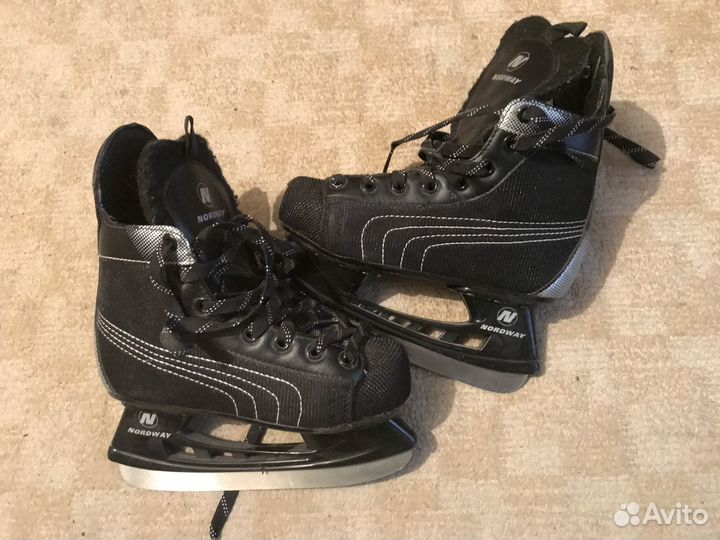 Коньки хоккейные детские размер 34