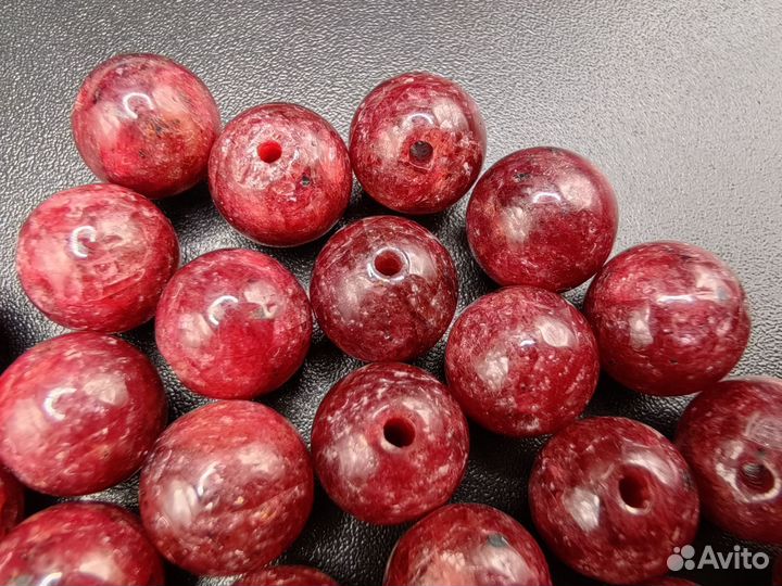 Рубин (корунд) бусины 8 мм