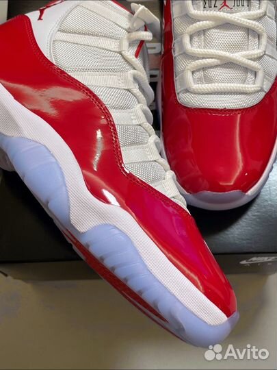 Nike air Jordan 11 Retro Cherry