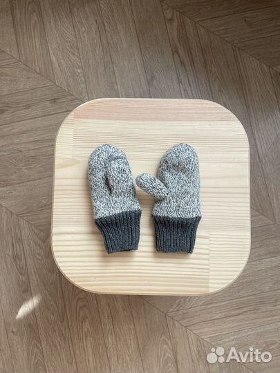 Новая детская шапка и варежки hm