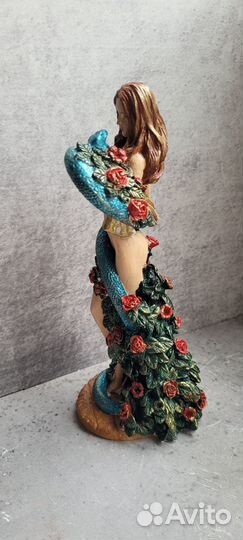 Статуэтка Ева