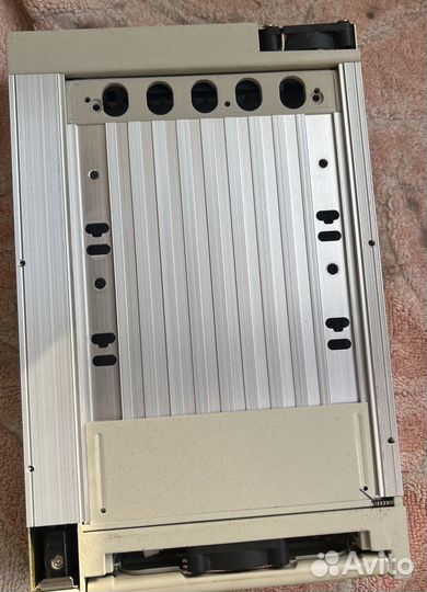 Кейс для scsi диска
