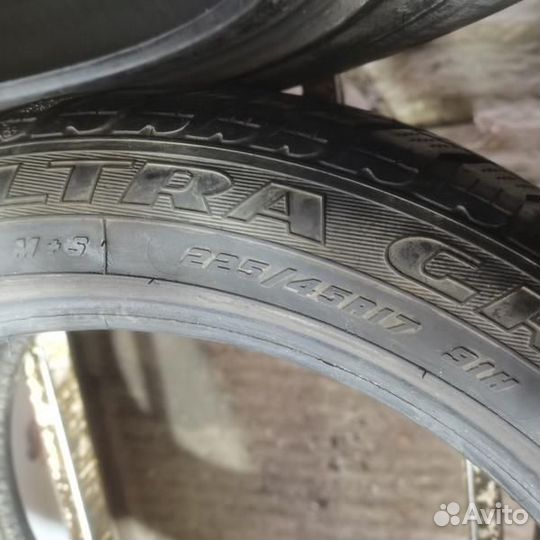 Goodyear UltraGrip 225/45 R17