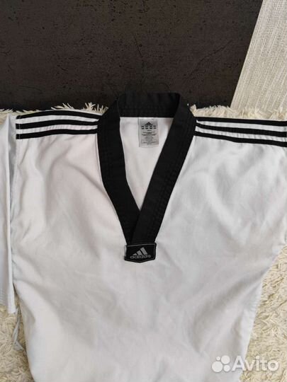 Кимоно для тхэквондо 150 см. Adidas