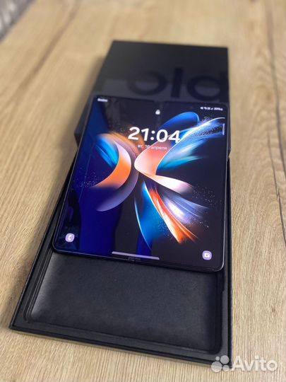 Samsung Galaxy Z Fold4, 12/512 ГБ