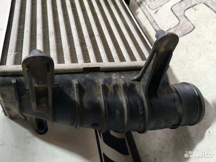 Интеркулер Audi A4 B7 2.0 BWE 2007