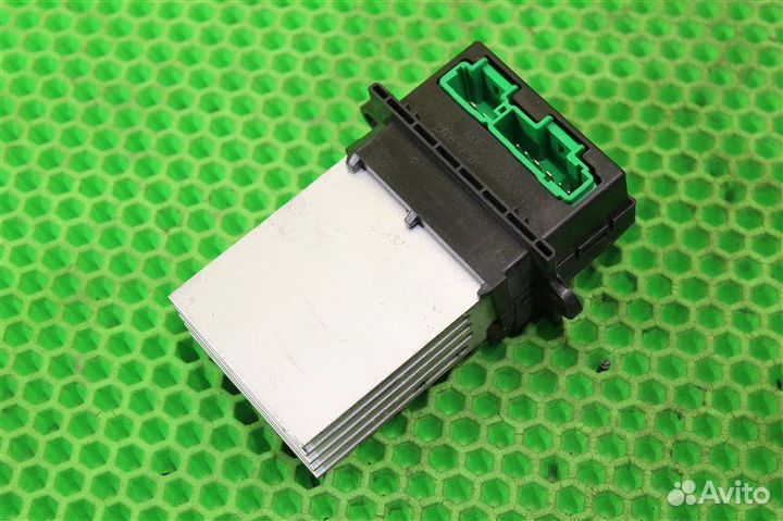 Реостат печки Nissan Cube BZ11 CR14DE