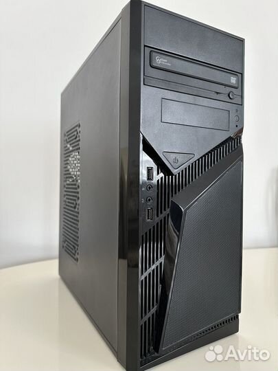 Офисный компьютер