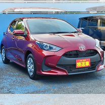 Toyota Yaris 1.0 CVT, 2021, 10 000 км, с пробегом, цена 1 100 000 руб.