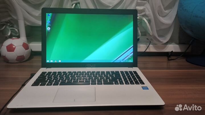 Ноутбук Asus