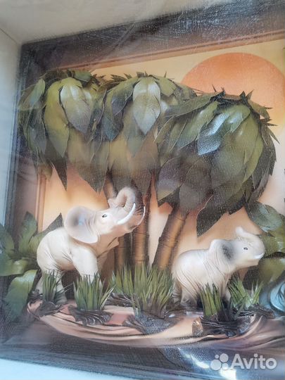 Картина слоны объемное панно из кожи 60х80 см