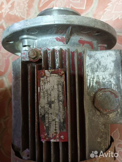 Продам электромотор