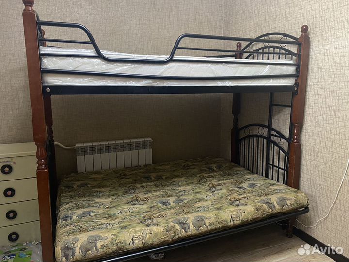 Двухъярусная кровать с диваном бу