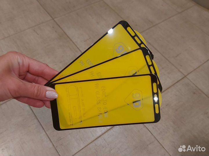 Защитное стекло доя Samsung A8+