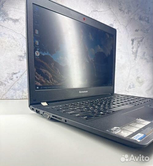 Lenovo i5-5200U/озу 8Гб/SSD 120Гб