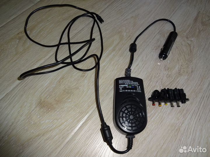 Автомобильный блок питания Vanson для ноутбуков