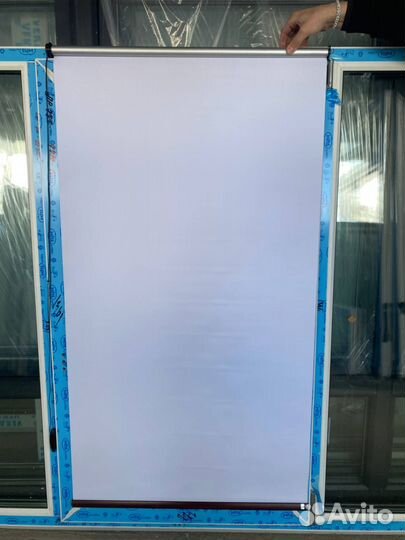 Жалюзи и рулонные шторы неликвид