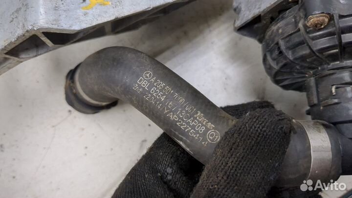 Насос водяной Mercedes C W205, 2015