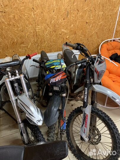 Питбайки и мотоцикл