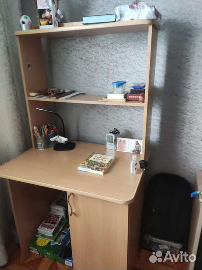 Письменный стол