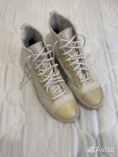 TheSoloist x Converse