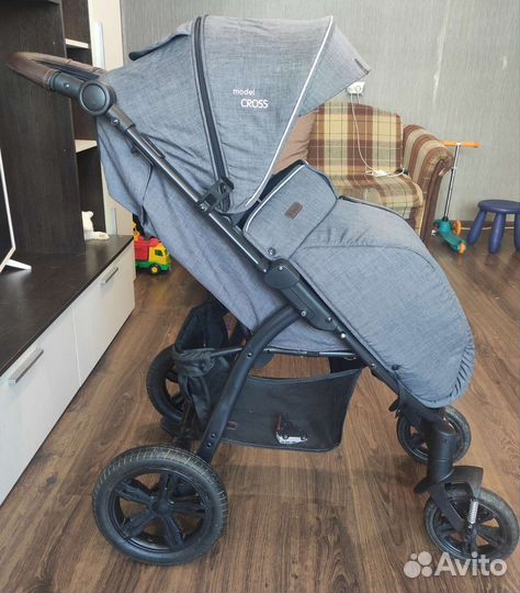 Прогулочная коляска Bubago model cross
