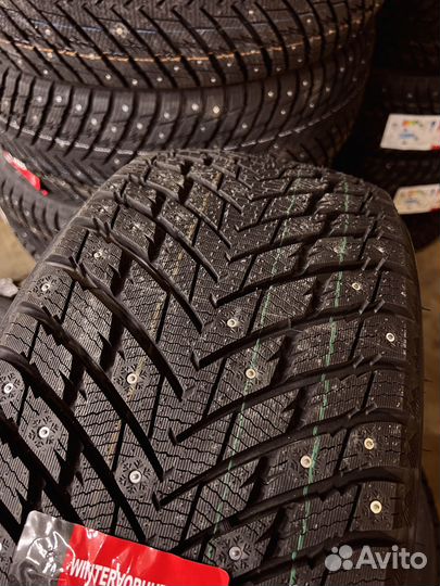 iLink Wintervorhut Stud II 255/45 R20 117T