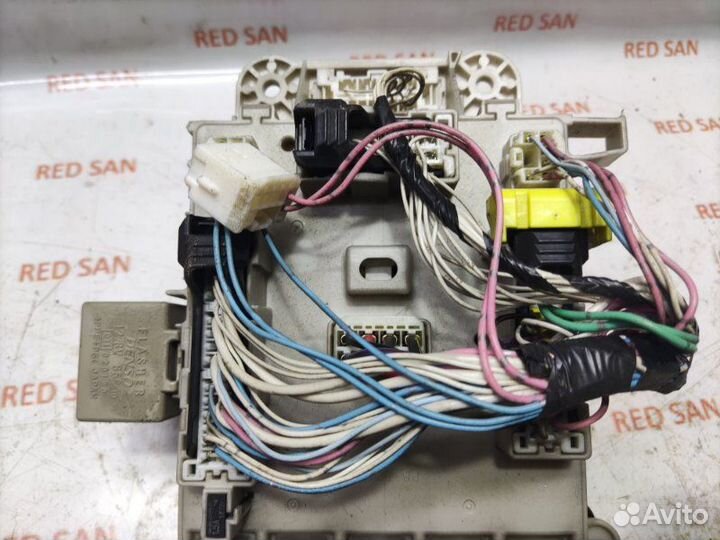 Блок предохранителей Toyota Rav 4 ACA21R 1azfe