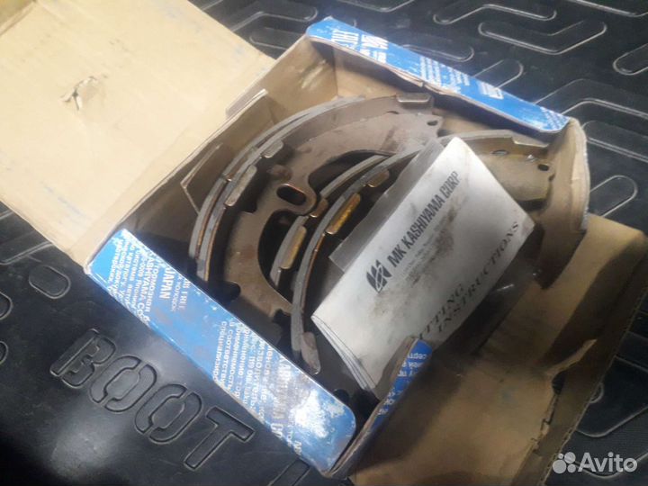 Тормозные колодки toyota