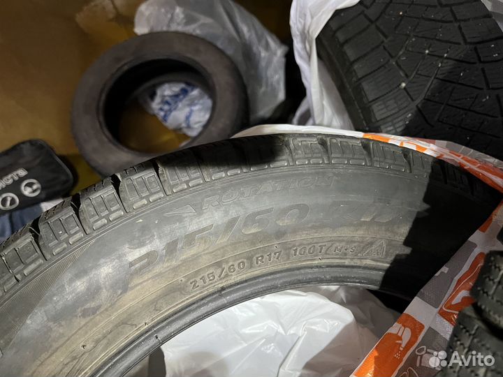 Pirelli Ice Zero 215/60 R17