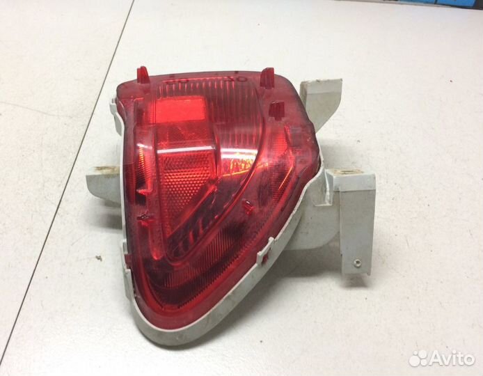 Фонарь задний в бампер Toyota RAV4-3 2005-2010