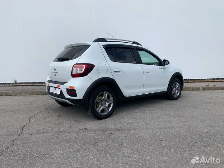 Renault Sandero Stepway 1.6 МТ, 2021, 150 000 км