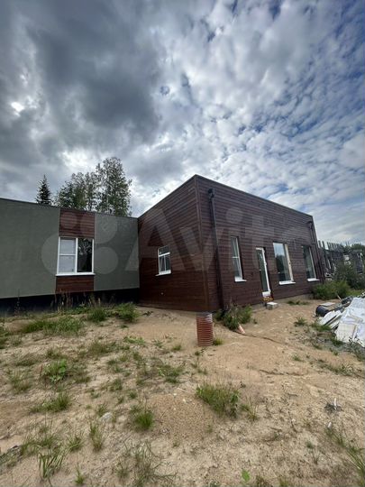 Коттедж 153 м² на участке 13 сот.