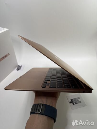 Apple MacBook Air 13 (M1 2020) 8/256Gb