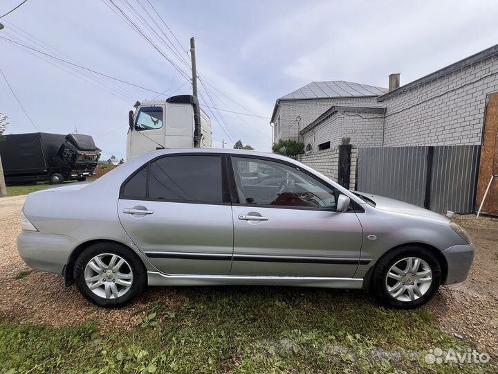 Mitsubishi Lancer 1.6 AT, 2003, 225 000 км