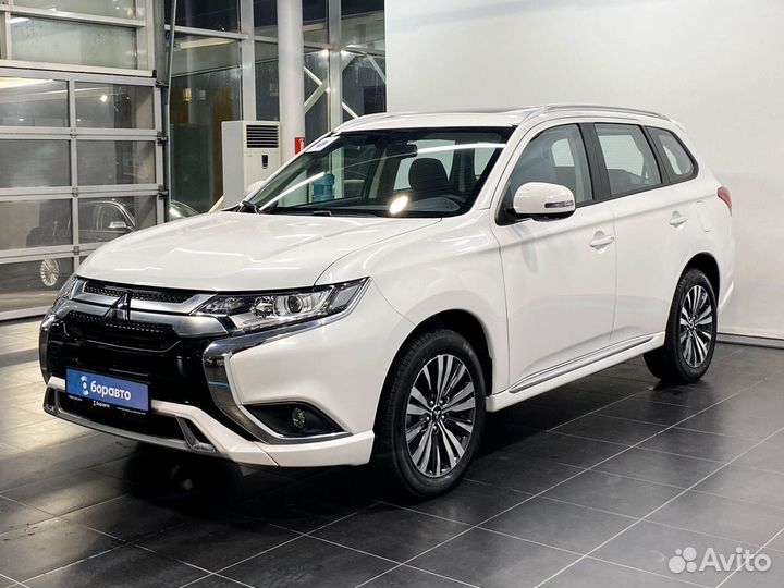 Mitsubishi Outlander 2.0 CVT, 2022, 23 км