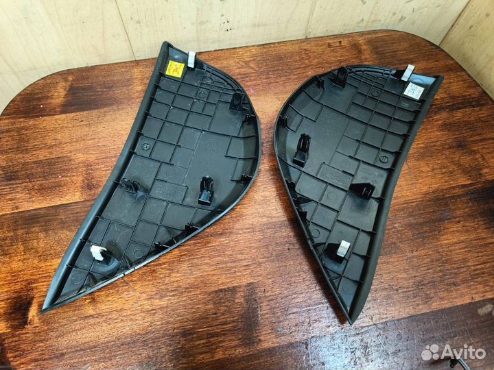 Накладка торпеды боковая Hyundai Solaris 1 Правая