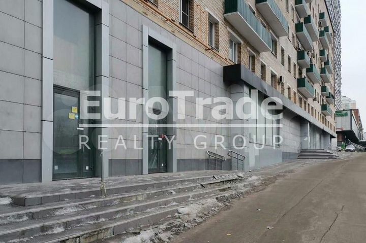 Сдам торговое помещение, 207 м²