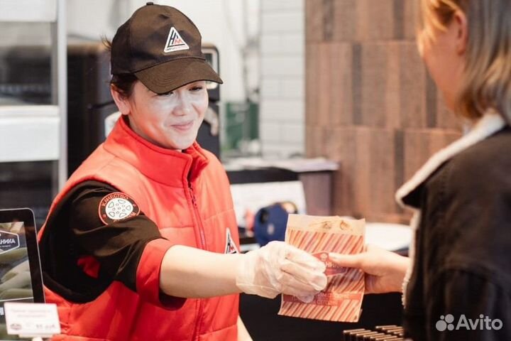 Продавец-кассир (23, Шишкин Лес)