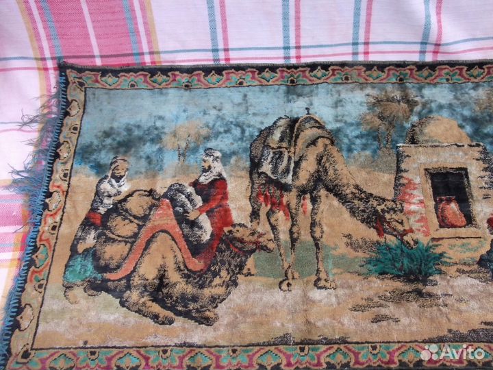 Старинный ковёр