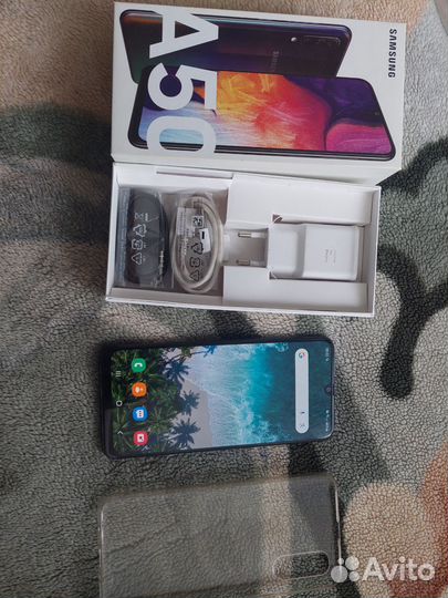 Мобильные телефоны бу samsung a50