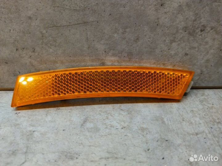 Катафот бампера правый