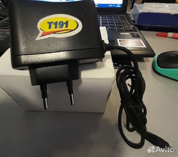Сетевое зарядное устройство сзу для Motorola T191